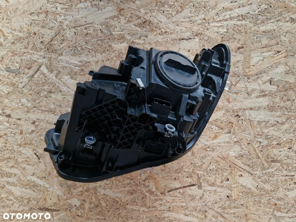 Lampa prawa Bmw F20 F21 - 6