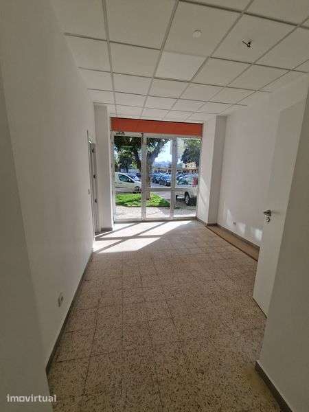 Alugo para loja/ escritório  2 pisos (lisboa) - Grande imagem: 3/8