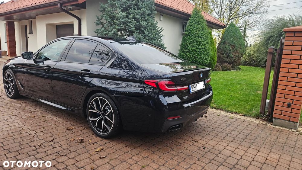BMW Seria 5 M550i xDrive - 2