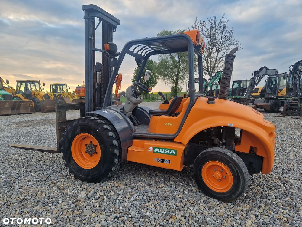 Ausa CH250 - 6
