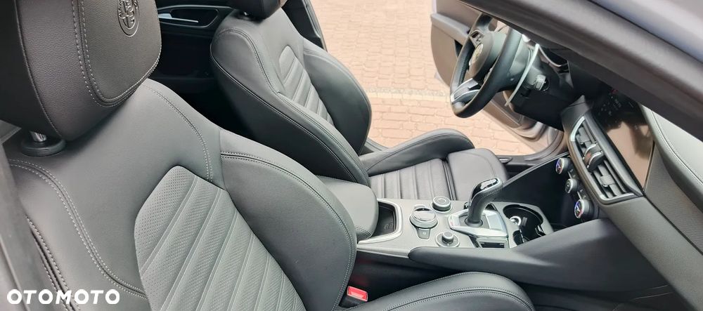 Alfa Romeo Giulia 2.0 Turbo Veloce TI Q4 - 29