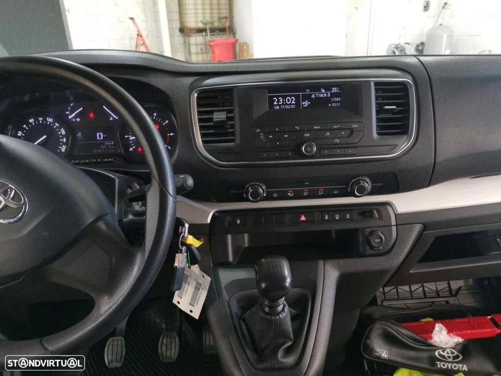 Toyota Proace Verso 1.5 D-4D L2 1.2T Comfort 9L PDL - 5