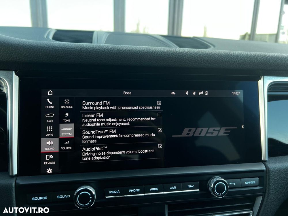 Porsche Macan - 27