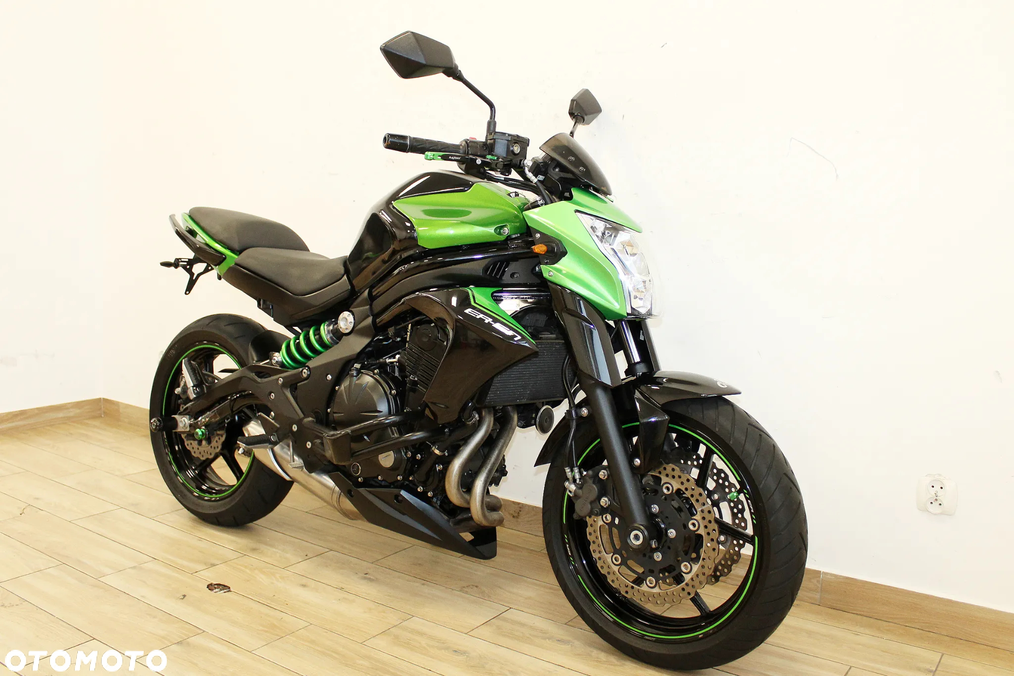 Kawasaki ER - 2