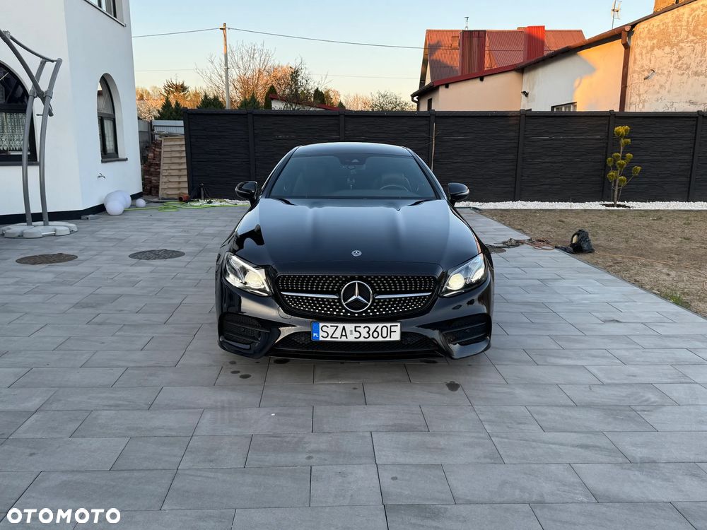 Mercedes-Benz Klasa E 220 d 4-Matic 9G-TRONIC - 11