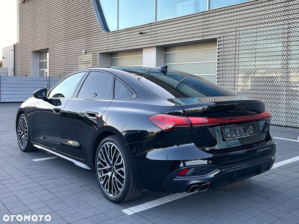 Audi A5 Limousine - 13