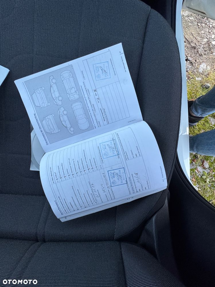 Volkswagen up! 1.0 high EU6 - 24