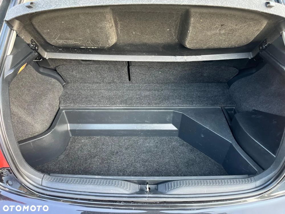 Toyota Auris 1.8 HSD Prestige NAVI - 12
