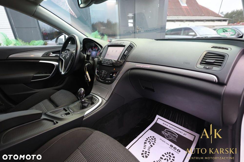 Opel Insignia - 40