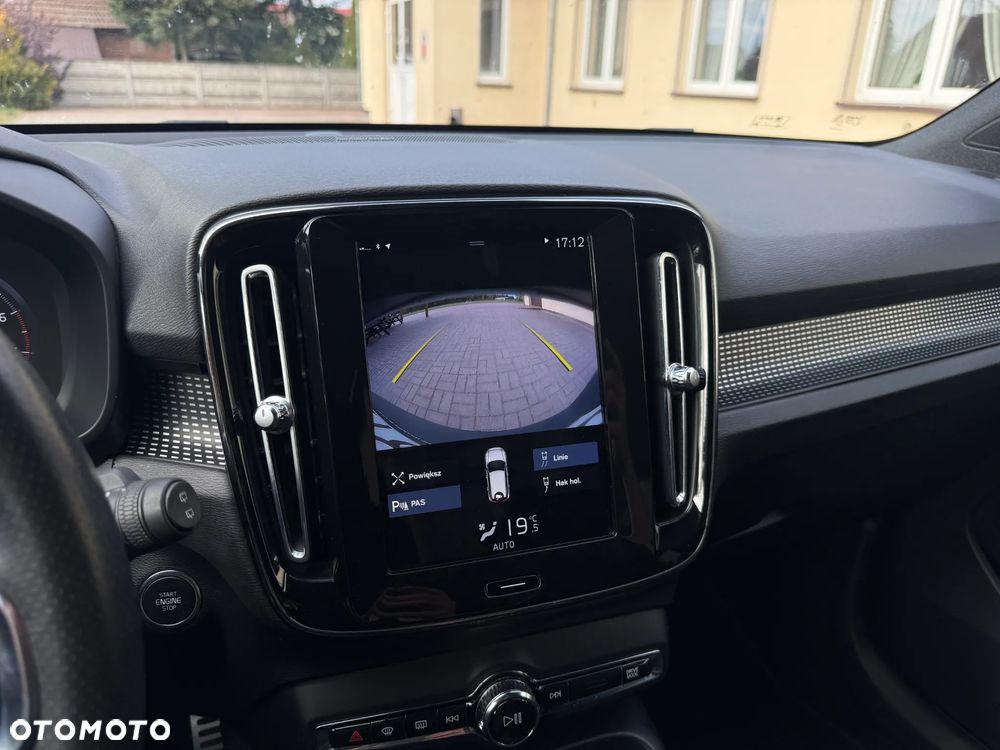 Volvo XC 40 T3 RDesign - 33