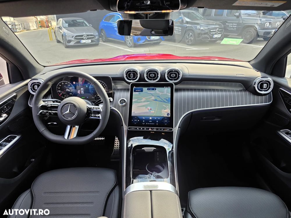 Mercedes-Benz GLC 300 e 4MATIC PHEV - 11