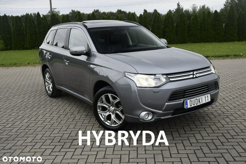 Mitsubishi Outlander - 1