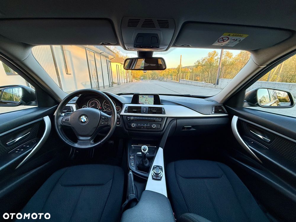 BMW Seria 3 316d - 28