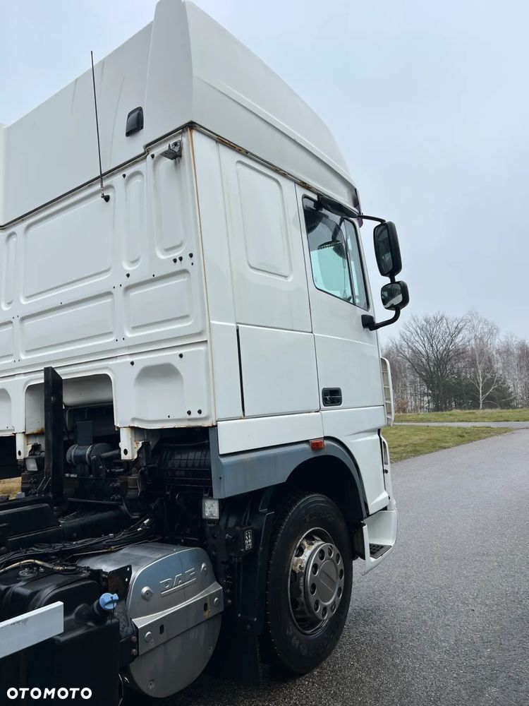 DAF FAR XF 105 - 2