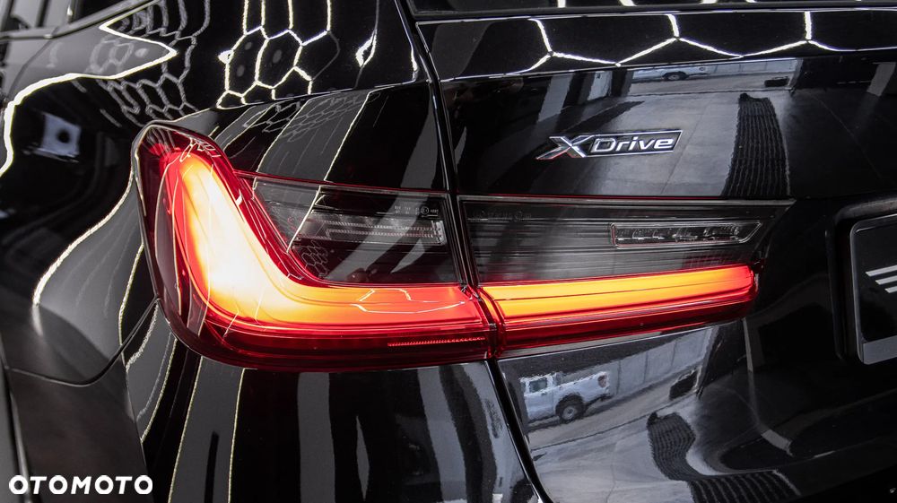 BMW Seria 3 330e xDrive Sport Line - 12