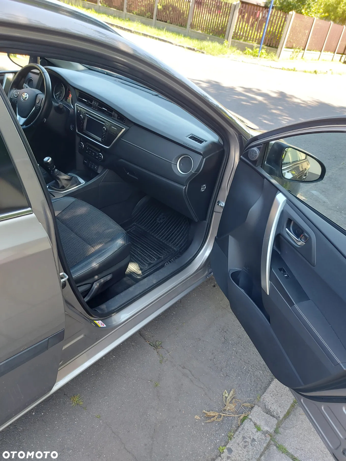 Toyota Auris 1.6 Prestige - 7