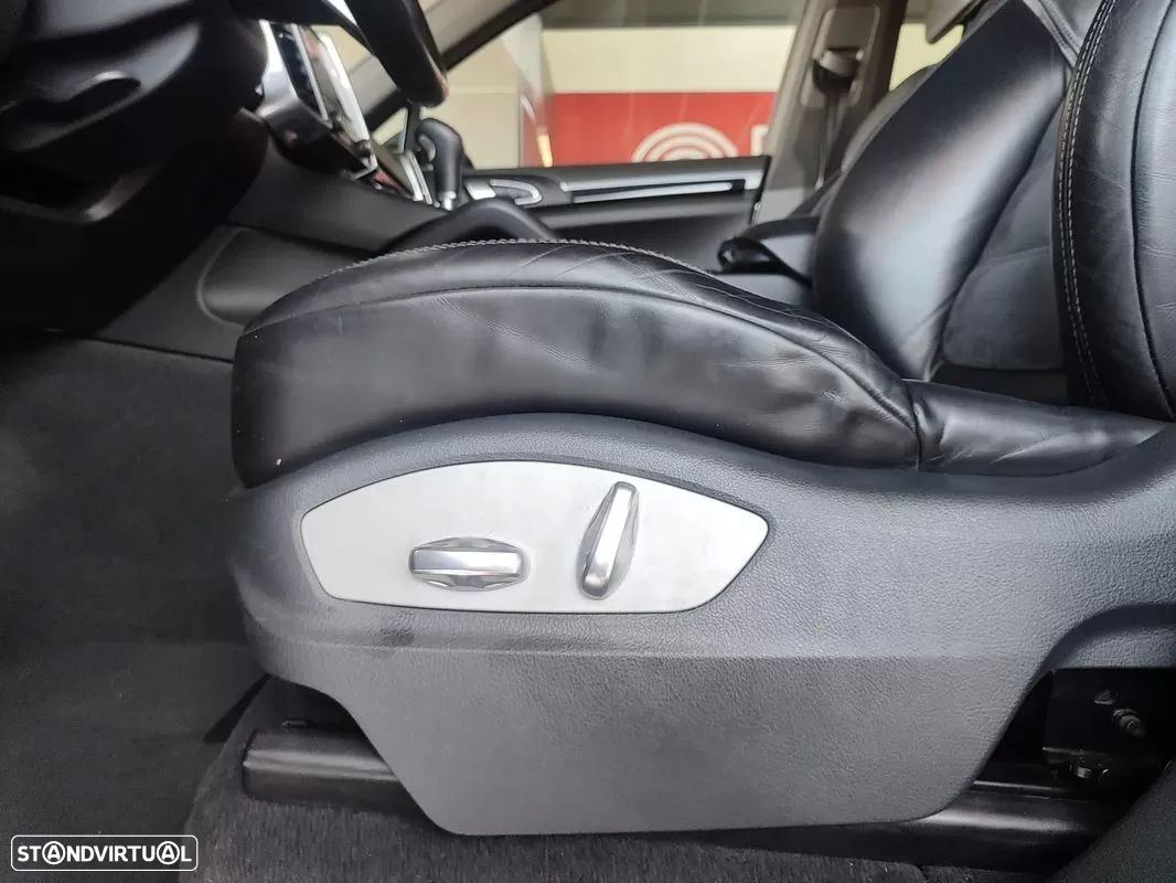 Porsche Cayenne Diesel Platinum Edition - 25