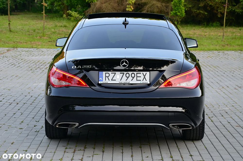 Mercedes-Benz CLA - 10