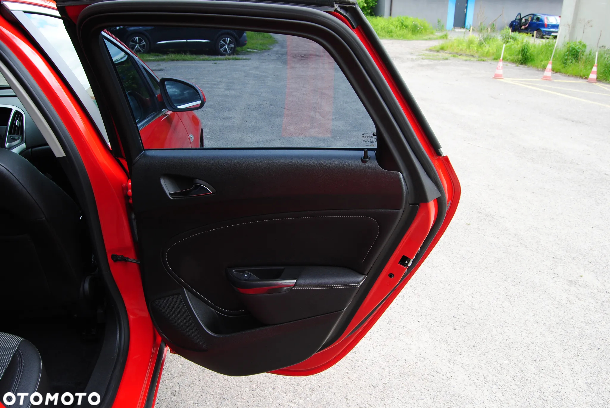 Opel Astra IV 2.0 CDTI Cosmo - 15