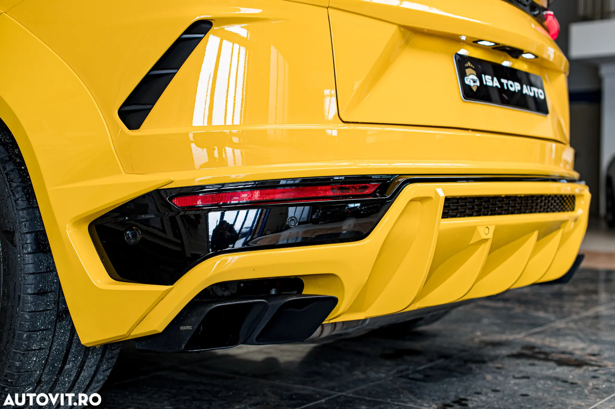 Lamborghini URUS - 36