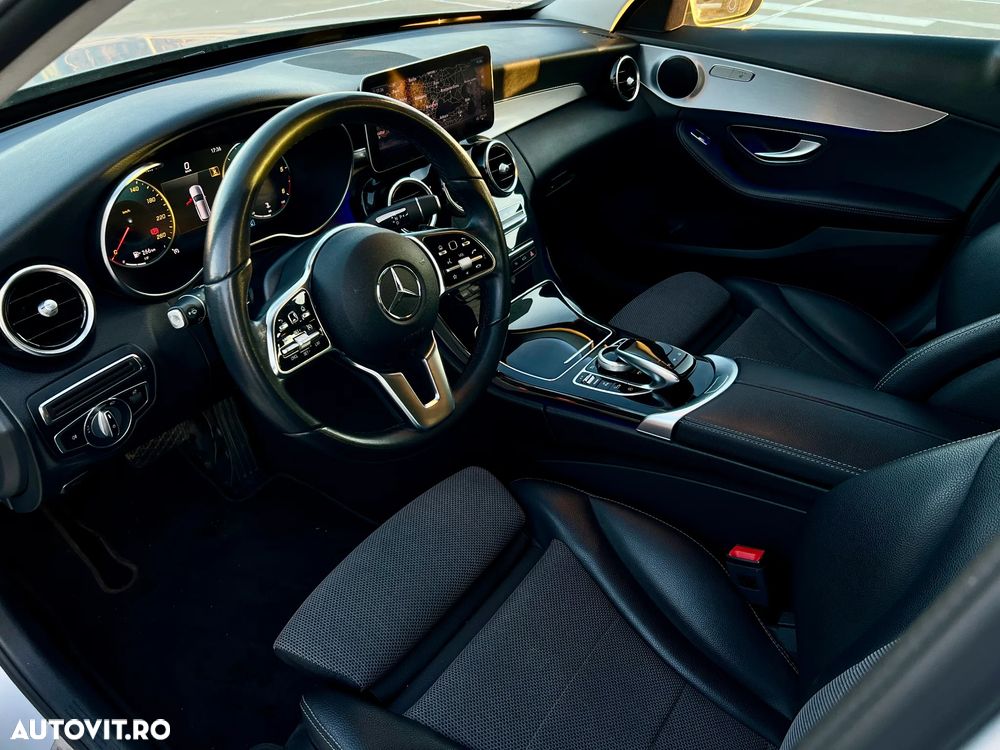 Mercedes-Benz C 220 d T 9G-TRONIC AMG Line - 3