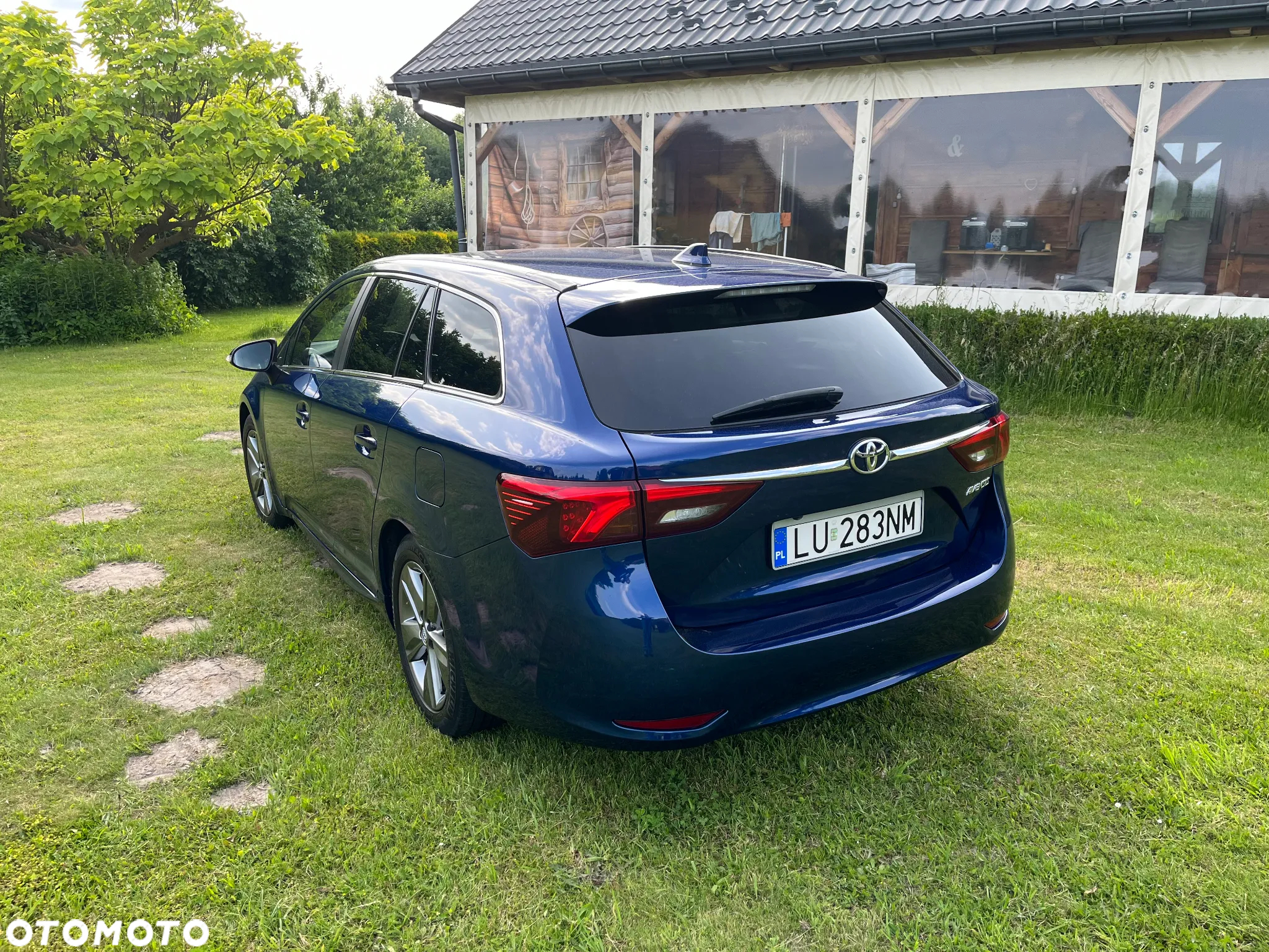 Toyota Avensis 1.8 Premium - 2