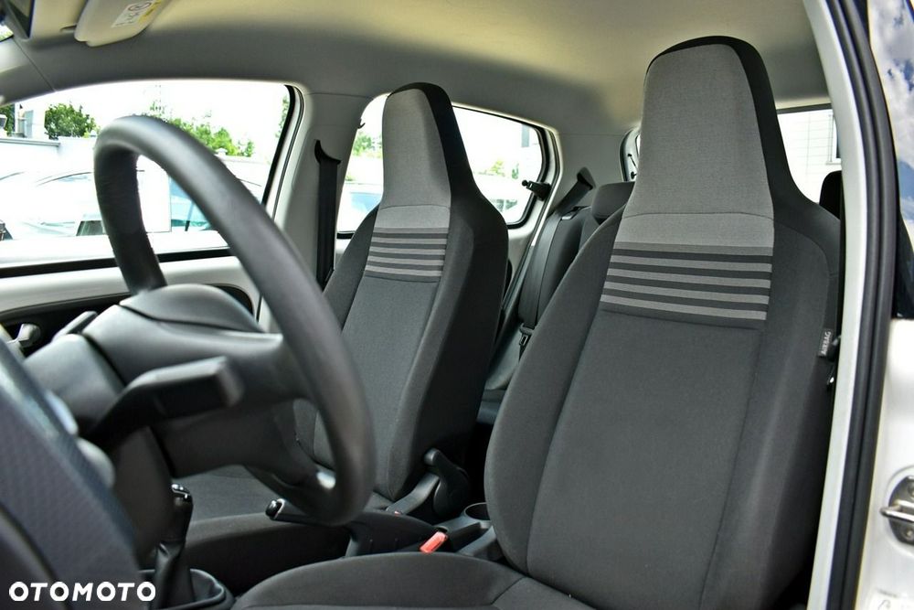 Volkswagen up! 1.0 move - 10
