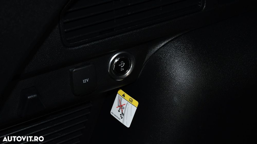 Ford Kuga - 25