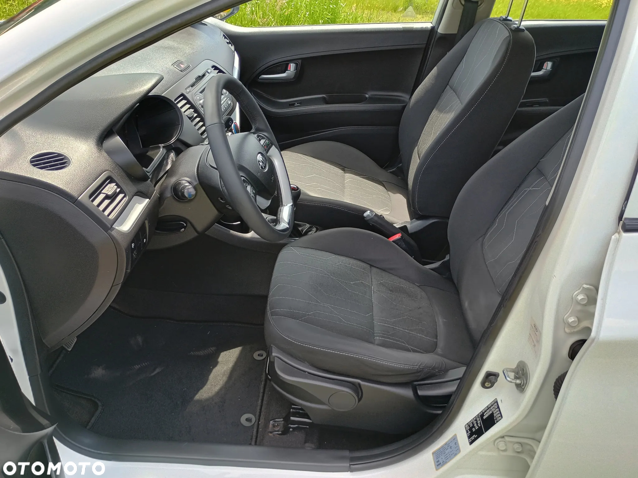 Kia Picanto 1.0 Business Line Plus - 29