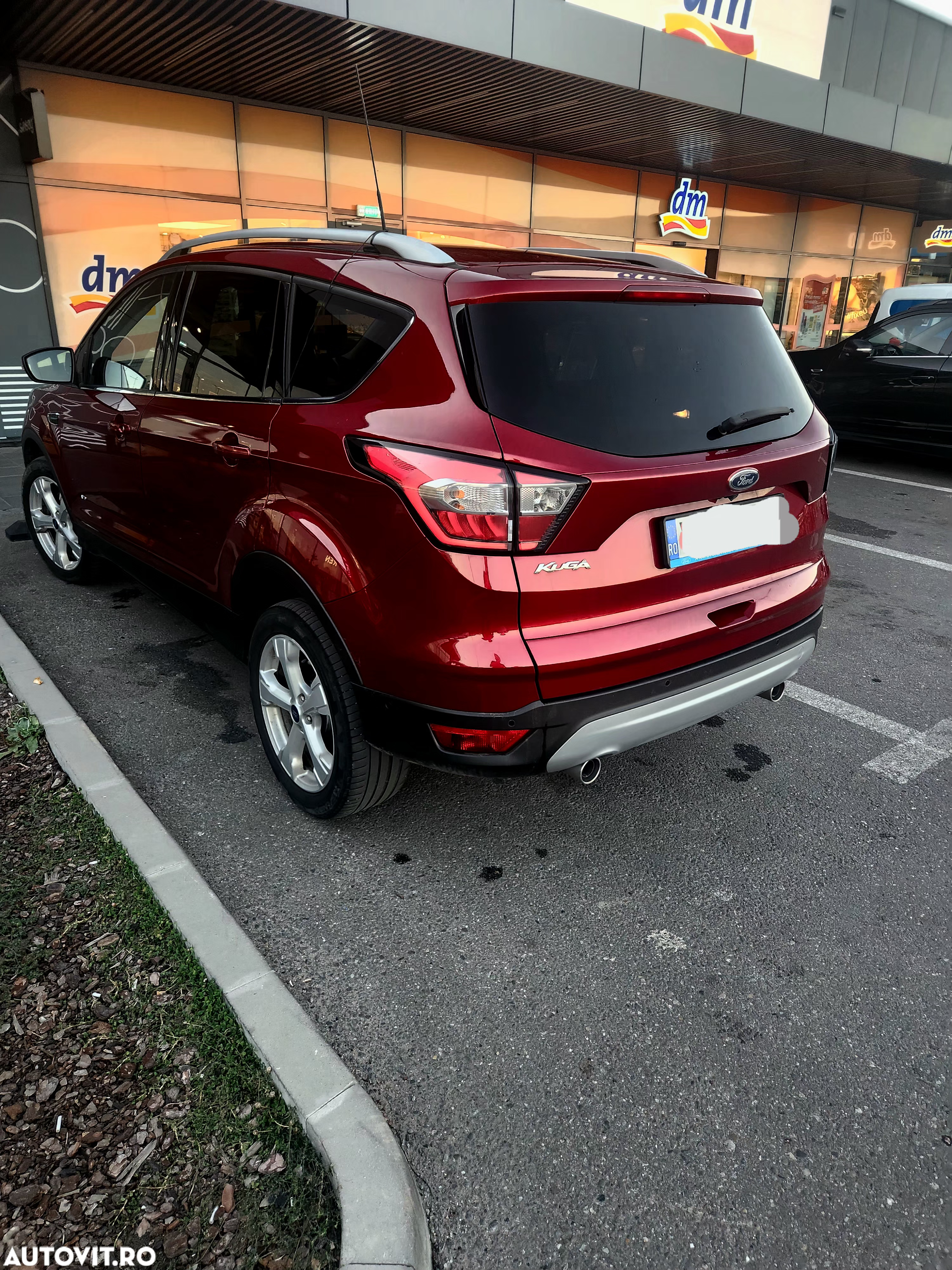 Ford Kuga 2.0 TDCi 4WD Powershift Titanium - 3
