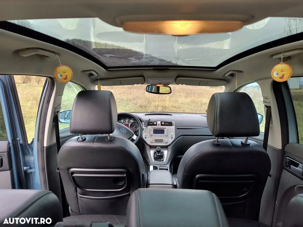 Ford Kuga 2.0 TDCi 4x4 Titanium - 6