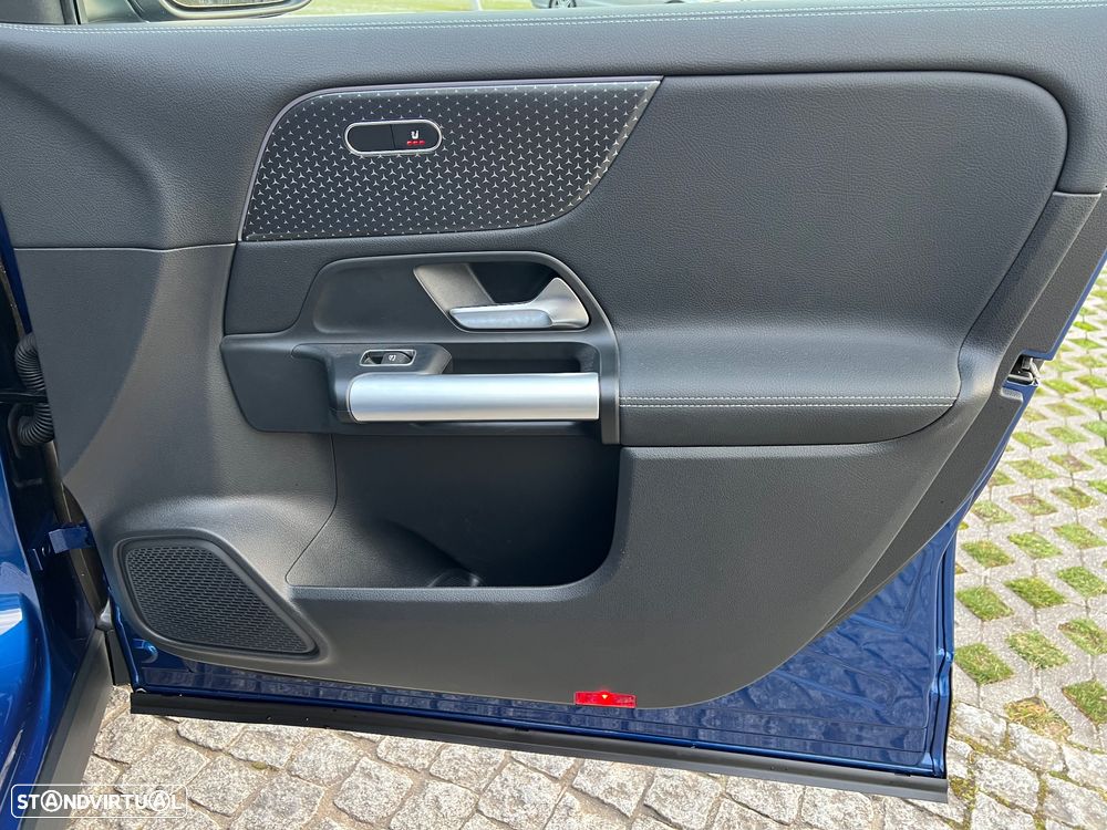 Mercedes-Benz EQA 300 4Matic - 30