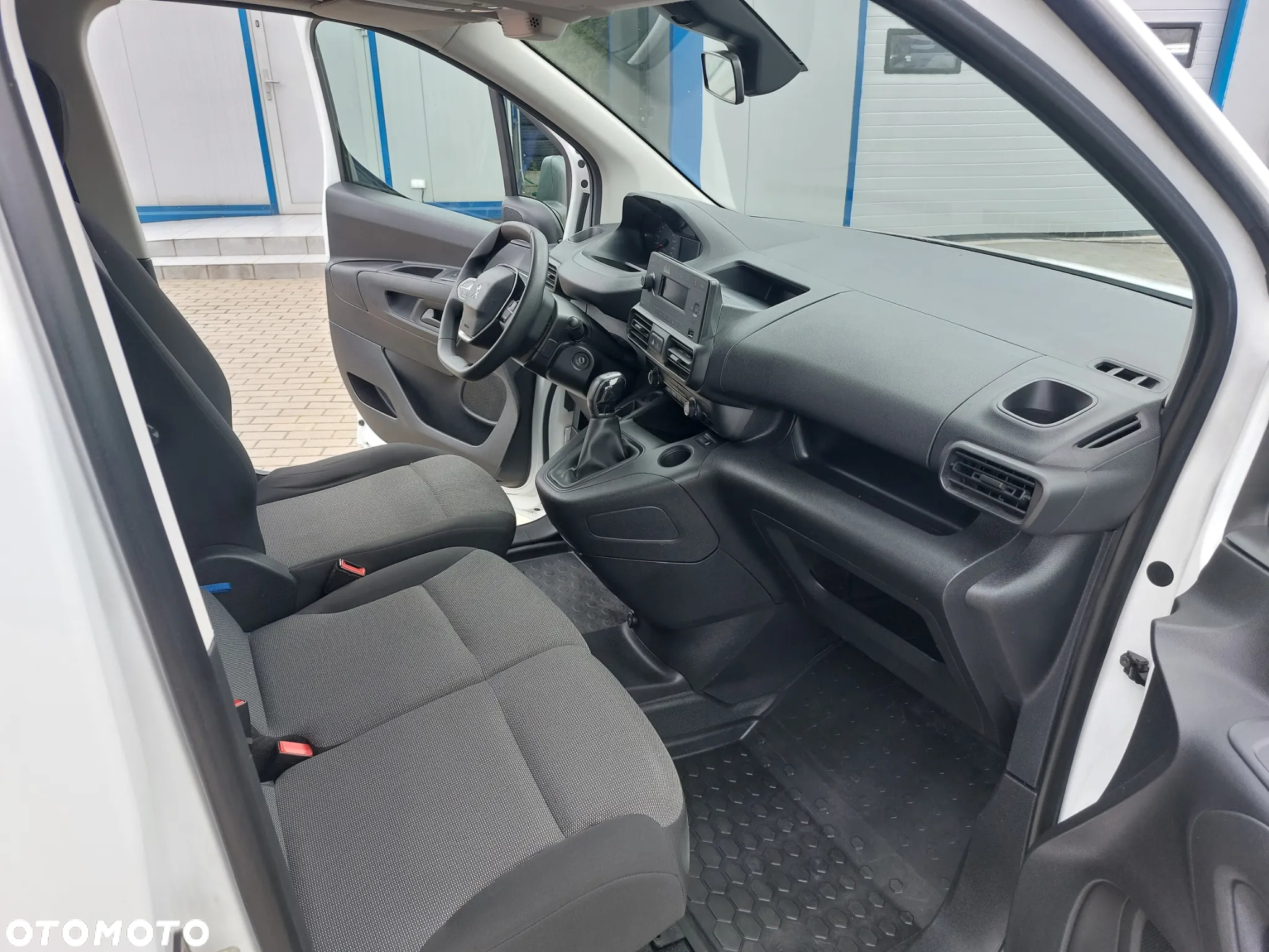 Peugeot Partner - 27