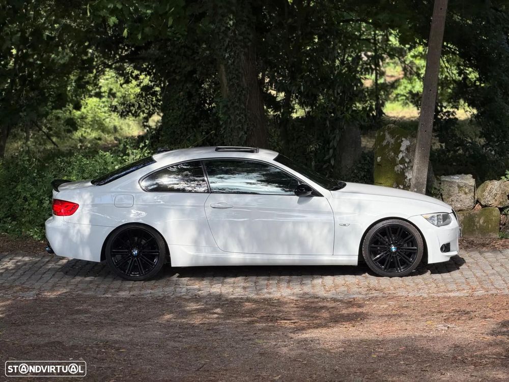 BMW 320 d Coupe - 8