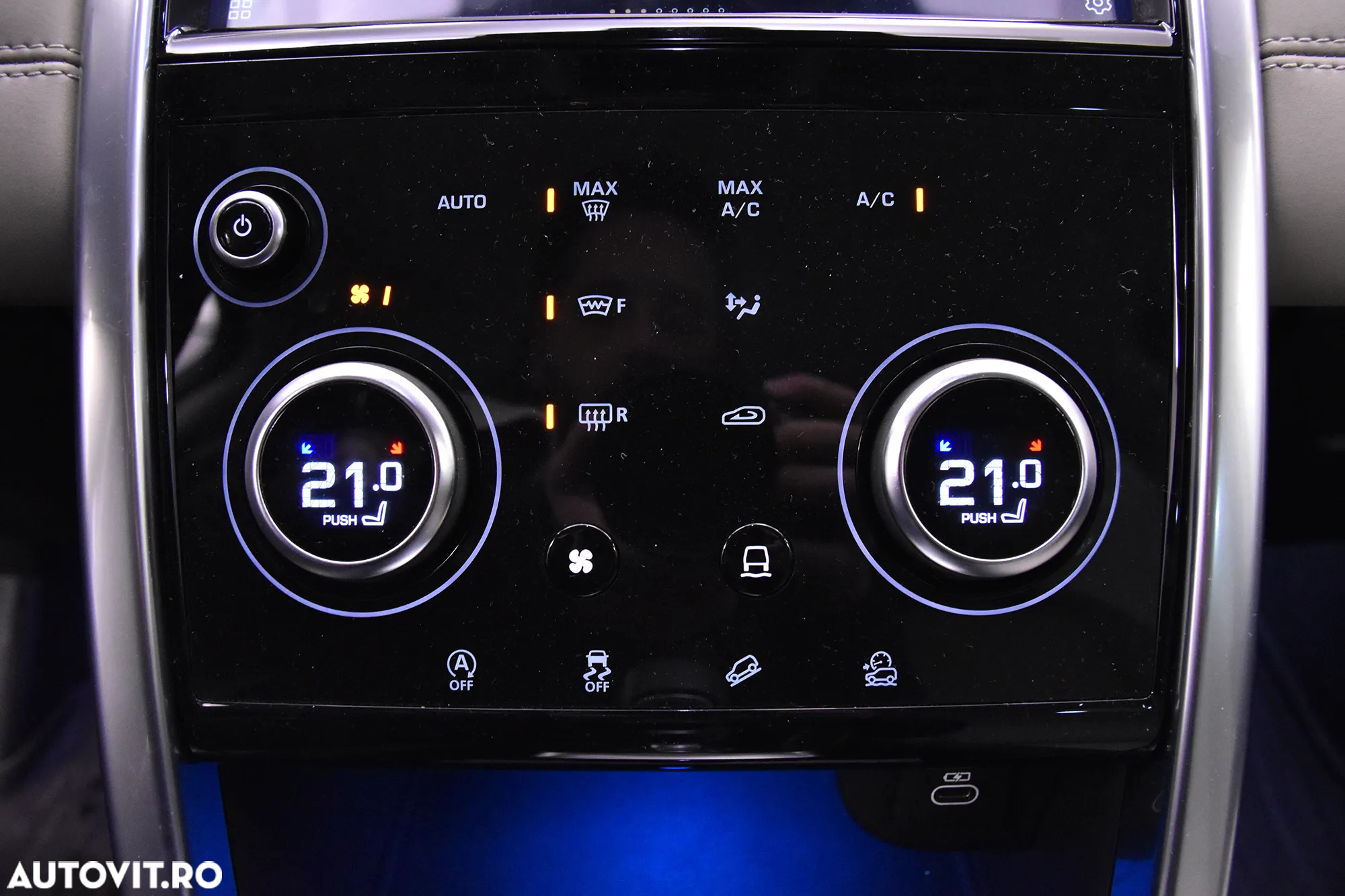 Land Rover Discovery Sport - 16
