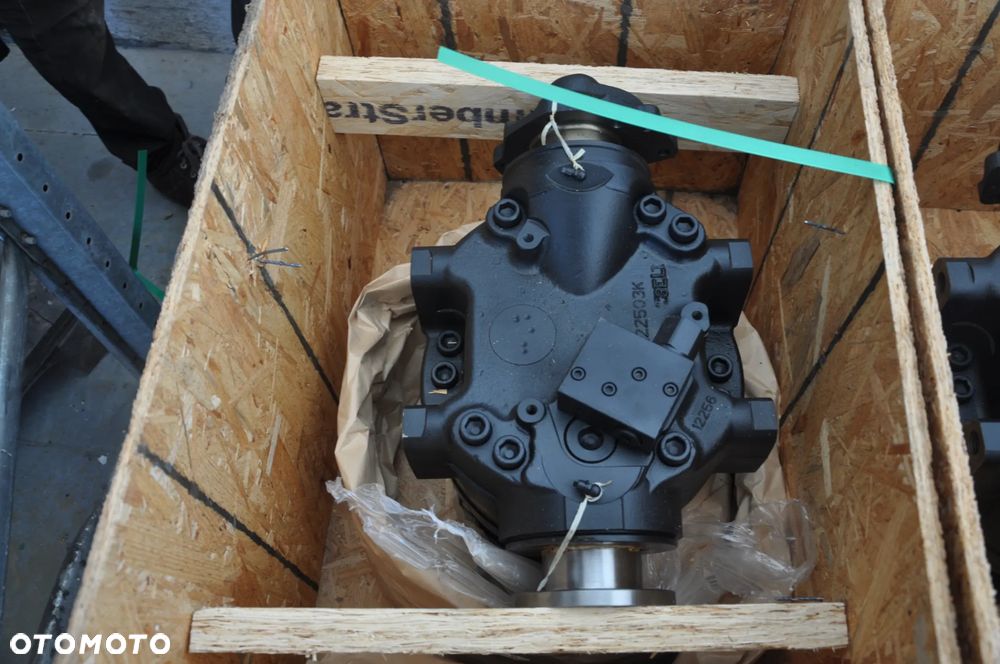 Silnik jazdy Hydromotor Case 5088 5130 5140 6088 6130 6140 7088 7130 7140  87648796 - 4