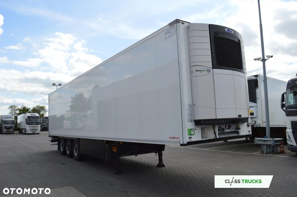 Schmitz Cargobull SKO FP 60 Carrier Vector 1550 - 4