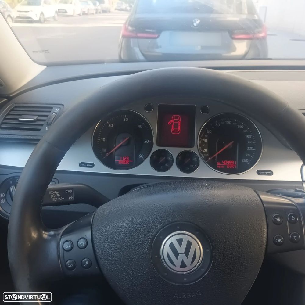 VW Passat Variant - 2