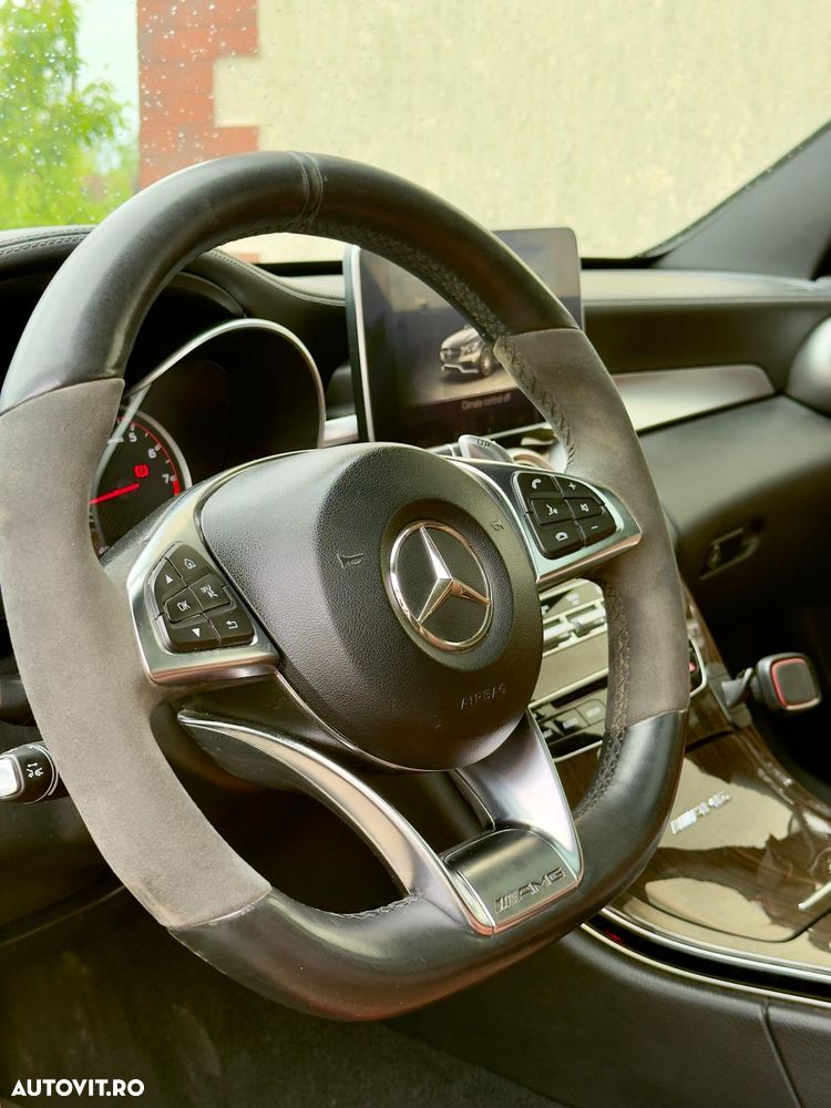 Mercedes-Benz C 63 AMG - 19