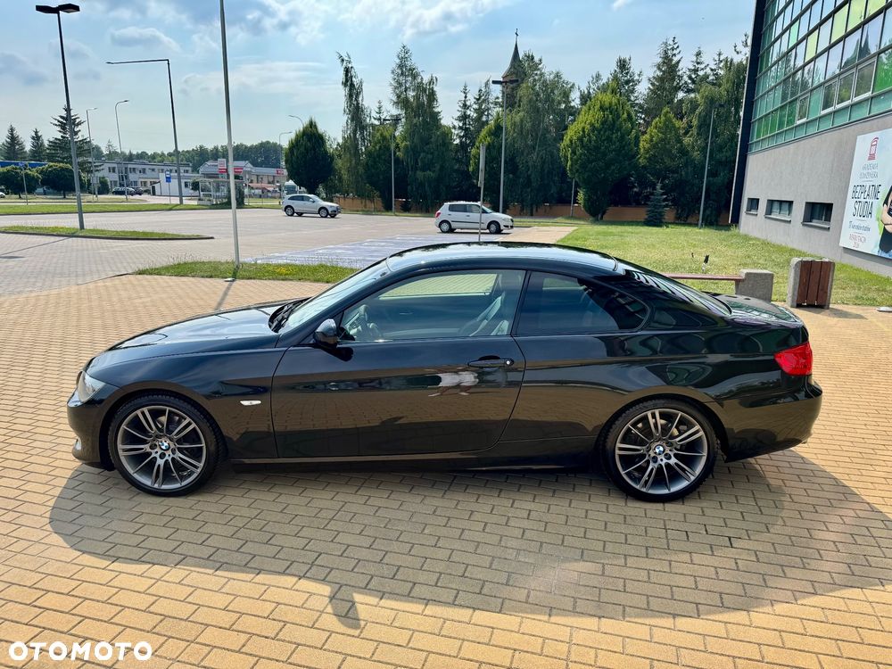 BMW Seria 3 320i - 4
