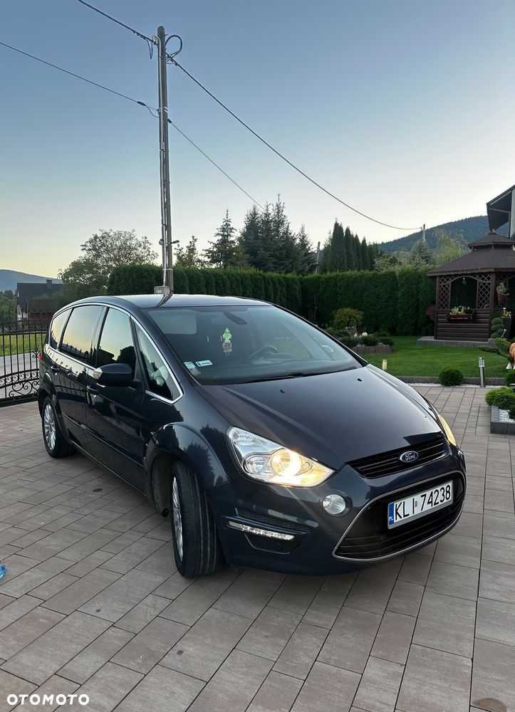 Ford S-Max - 16
