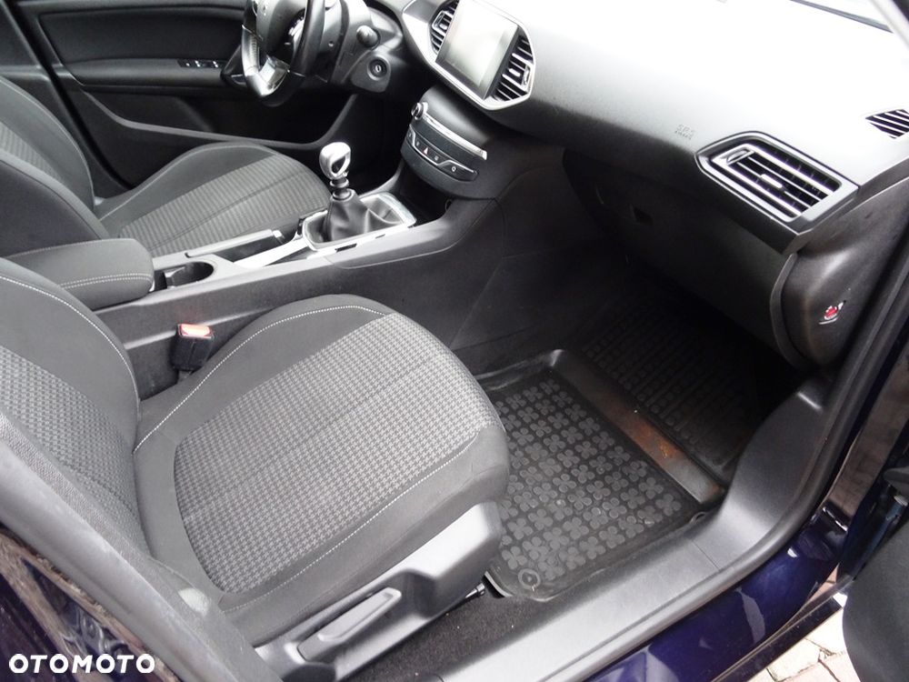 Peugeot 308 1.5 BlueHDi Business Line S&S - 10