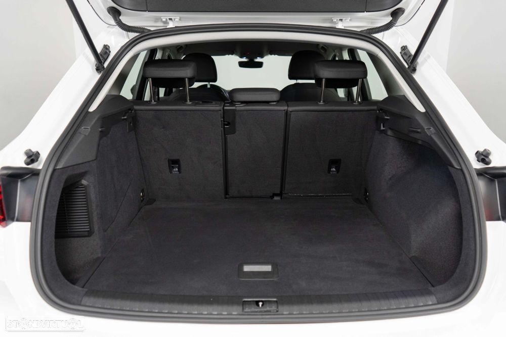 Audi Q3 45 TFSIe S tronic - 14