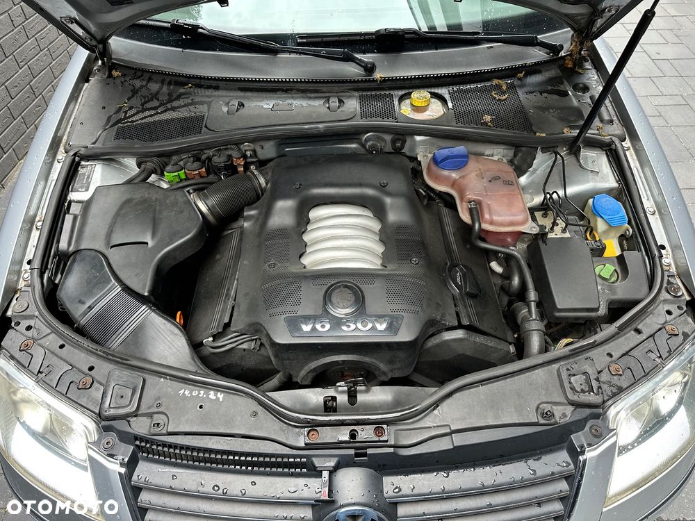 Volkswagen Passat 2.8 V6 4Mot Highline Tiptr - 18