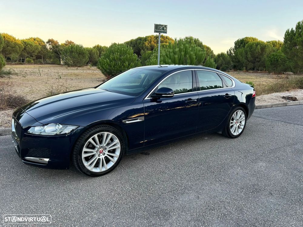 Jaguar XF 2.0 D Prestige Aut. - 19