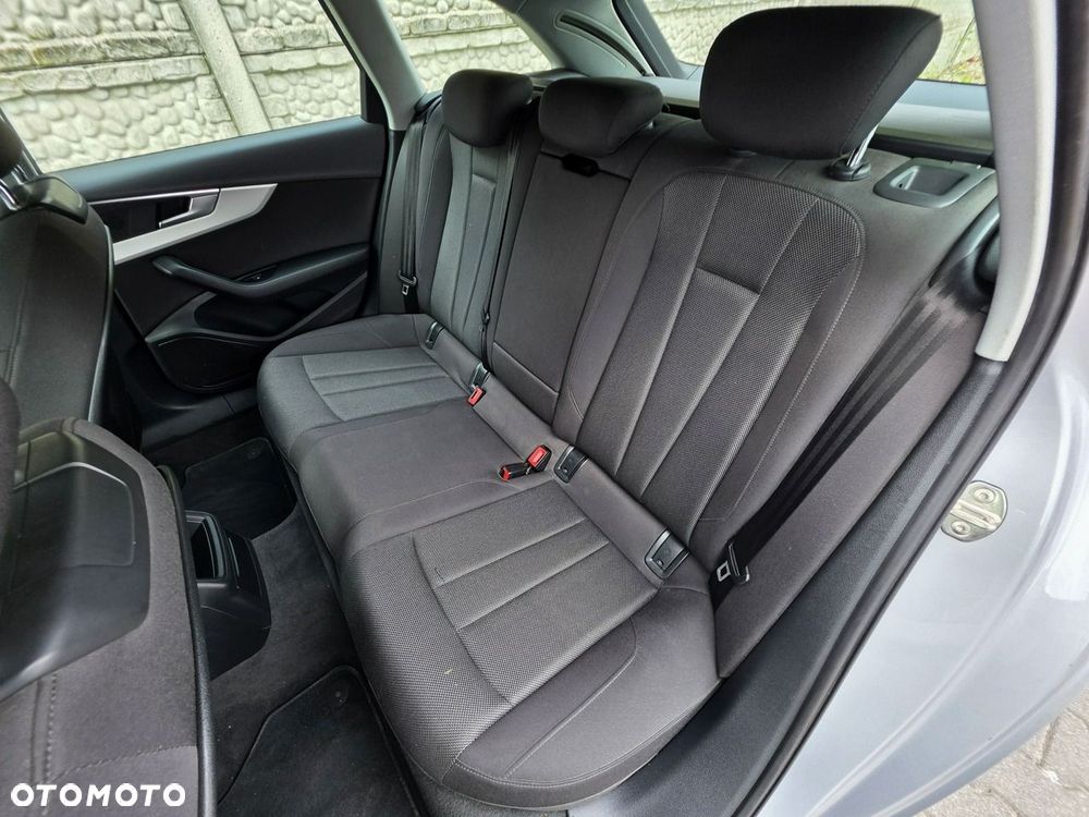 Audi A4 Avant 2.0 TDI - 27