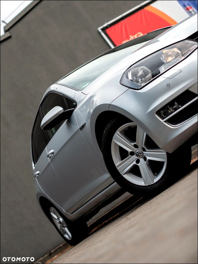 Volkswagen Golf - 16