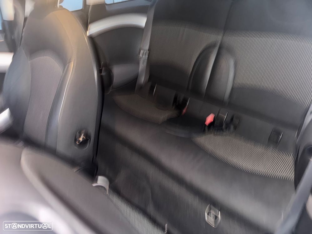 MINI Clubman Cooper D - 12