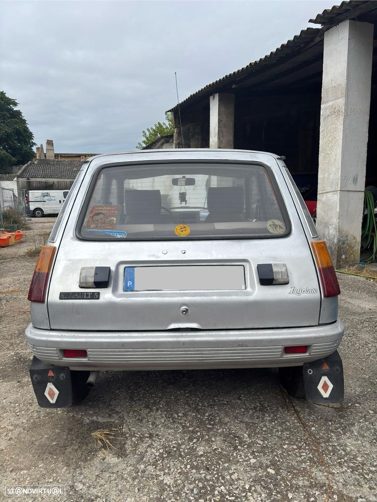 Renault 5 - 4