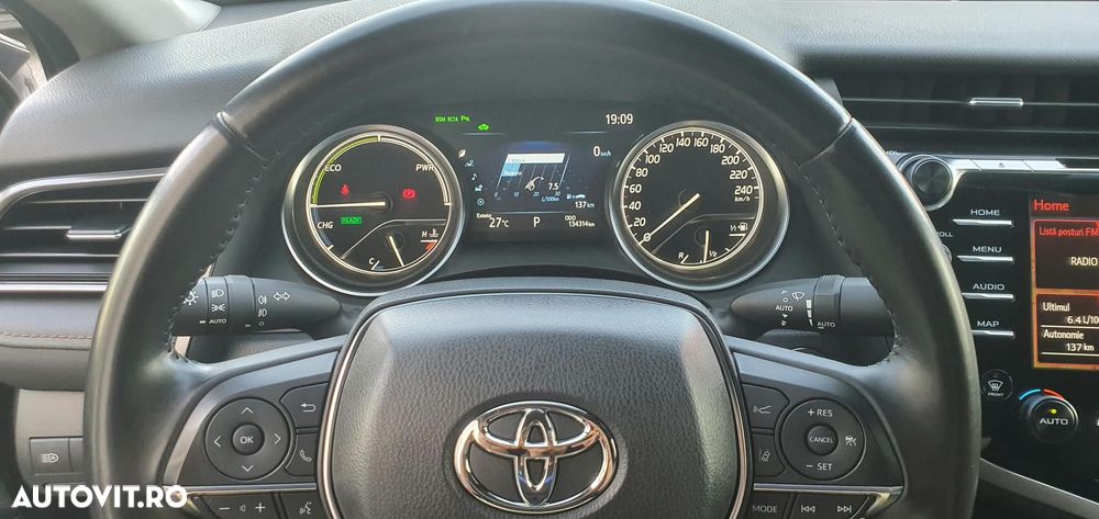 Toyota Camry 2.5 Exclusive - 26